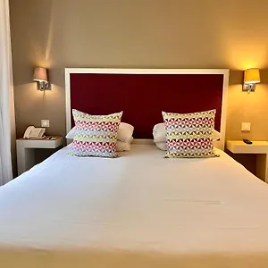 Hotel Kyriad 18 - Porte De Clignancourt - Montmartre, Paříž